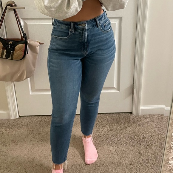 Loft the Skinny Curvy Petite Jeans - Picture 5 of 6